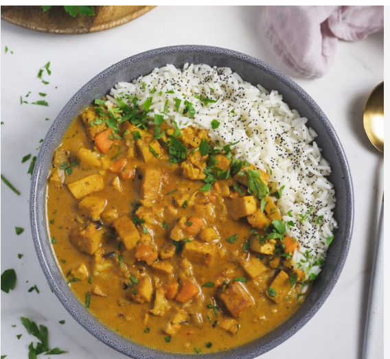 Curry cremoso con vegetales
